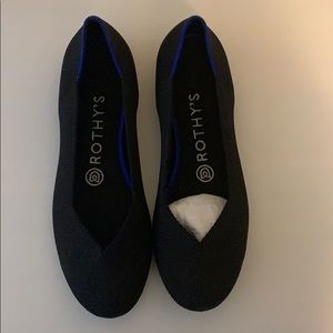 Brand new rothy flats never worn. 6.5
